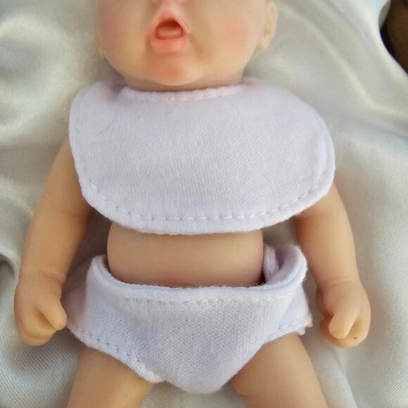 ♡ 6 inch Full Silicone Reborn Baby Doll With White Bib and Pants ♡ - Picture 3 of 10